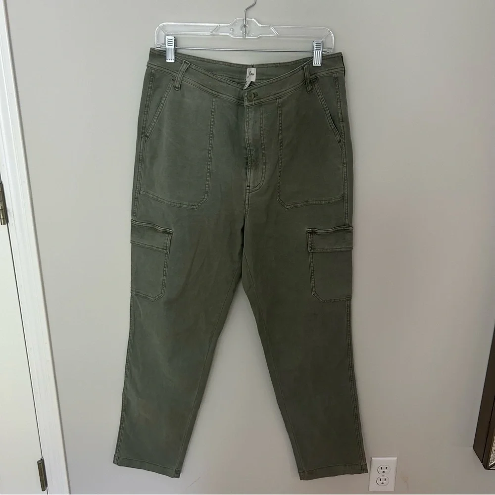 J. Crew High Rise Straight Leg Green Cargo Style Pants 31 Tall - Picture 2 of 7